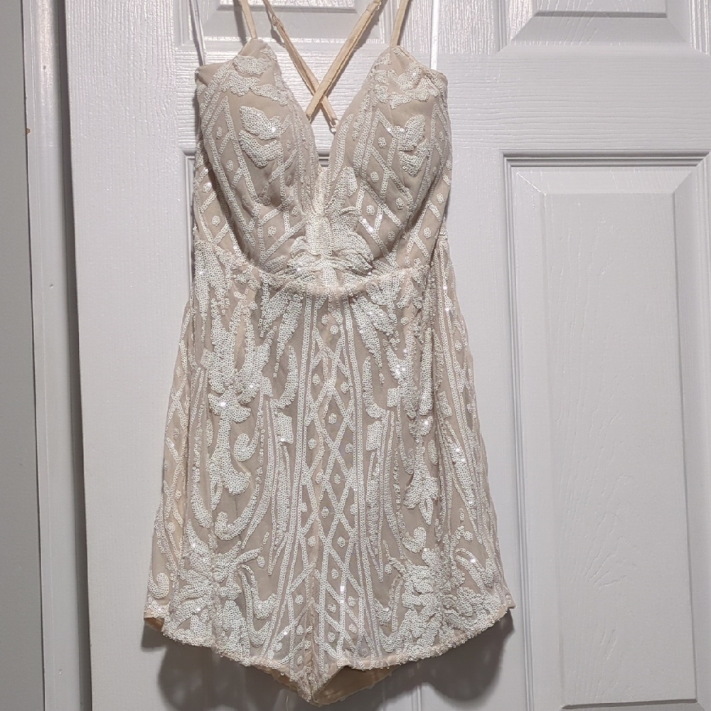 Lulu's Cream Fabric with Black Label